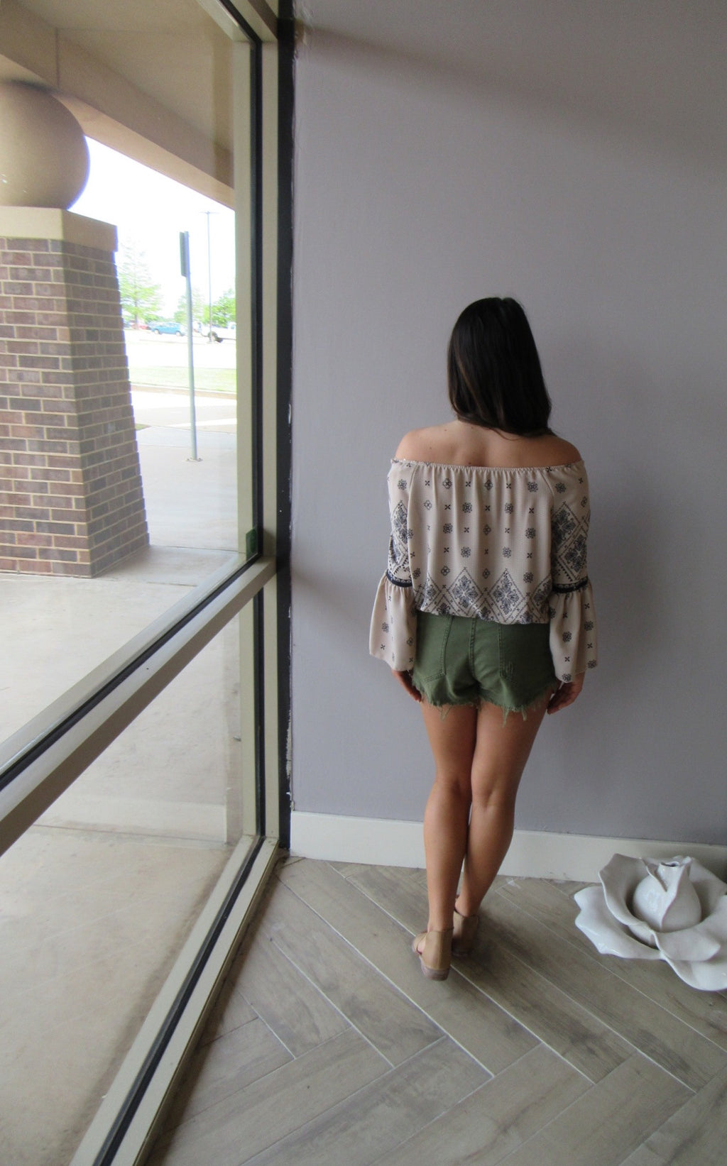 HOLDING BACK BandanaPrint OffShoulder Smock Bottom Top