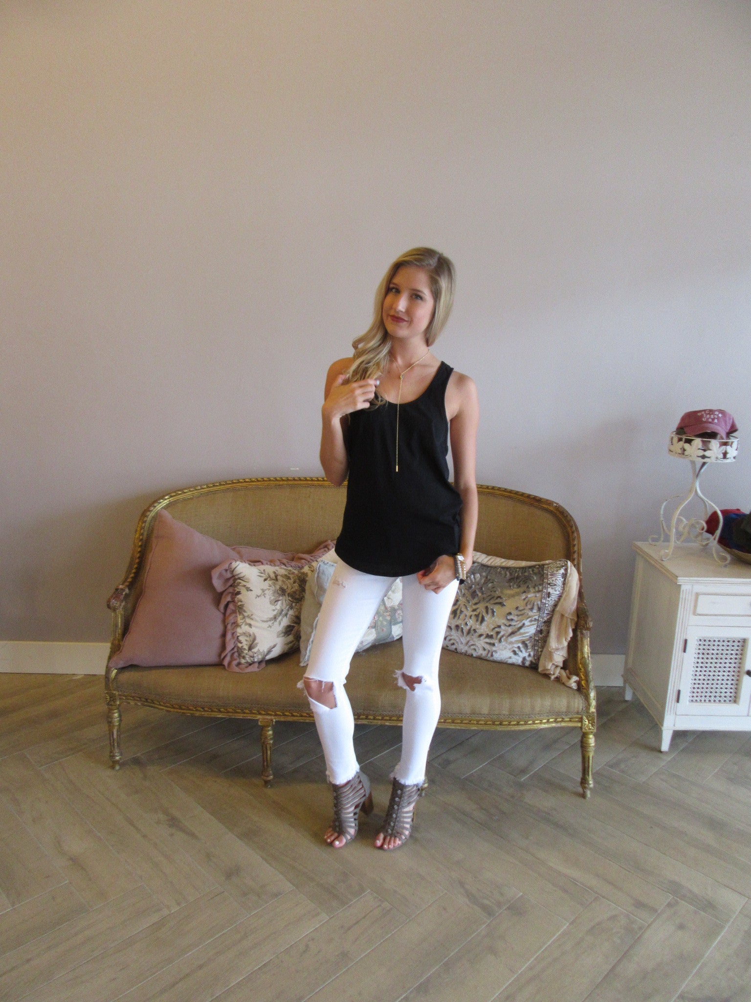 *BOBI Lightweight Jersey URGENCY Keyhole Back ScoopHem Tank