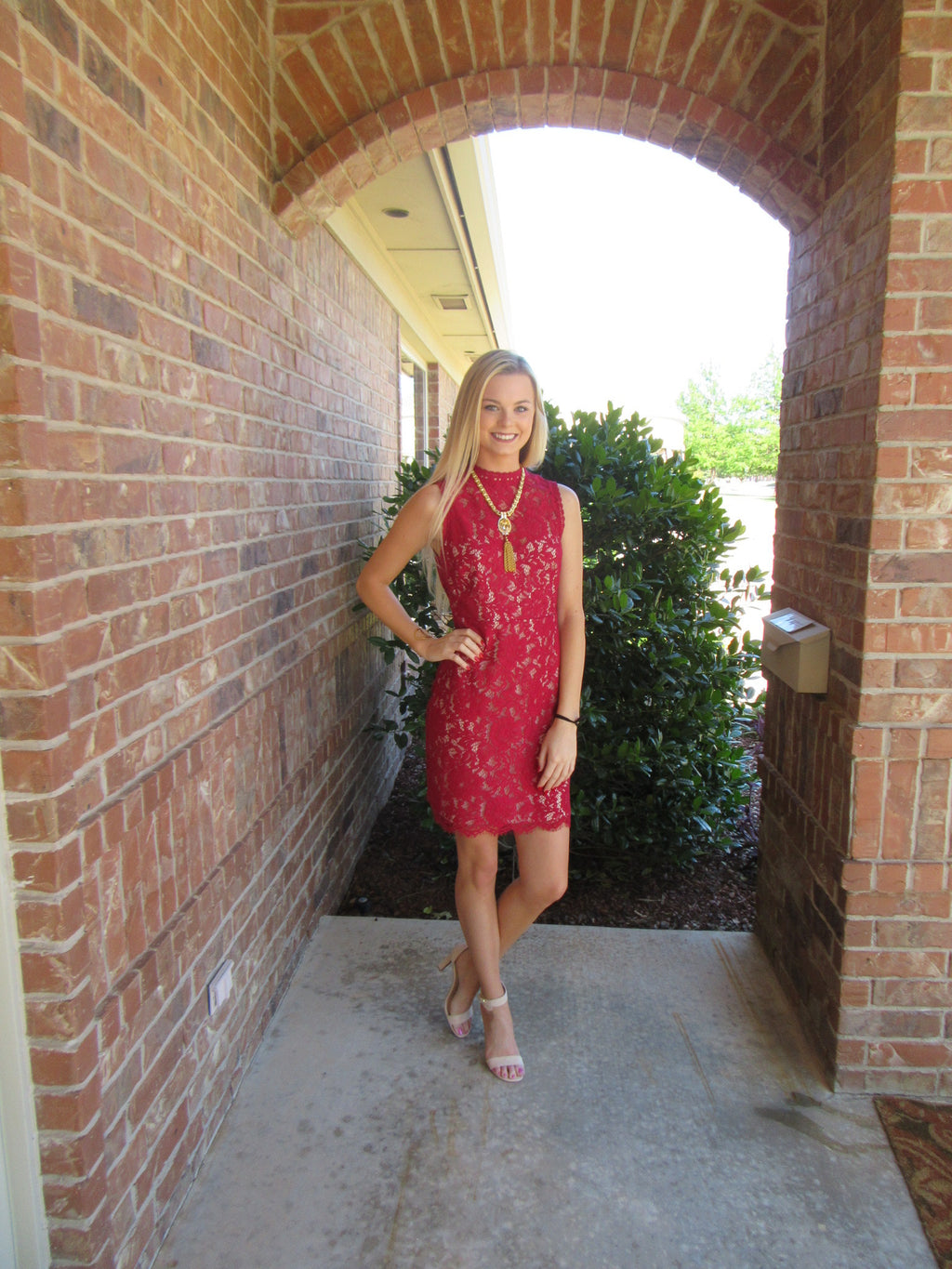 ATHENA Scallop Lace OpenBack BodyCon Dress