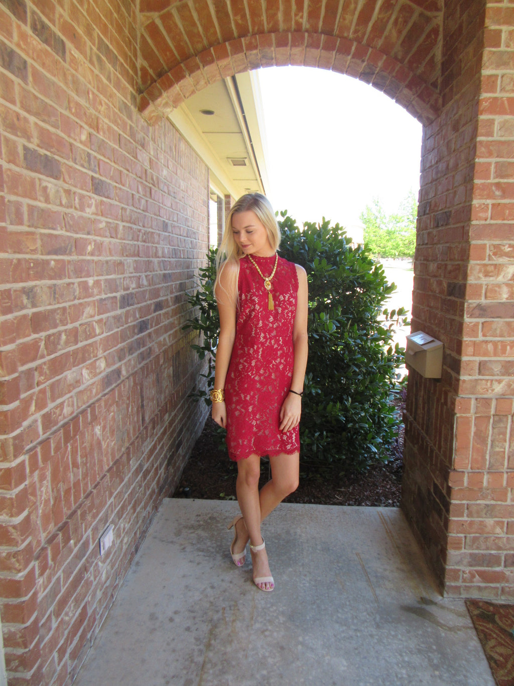 ATHENA Scallop Lace OpenBack BodyCon Dress