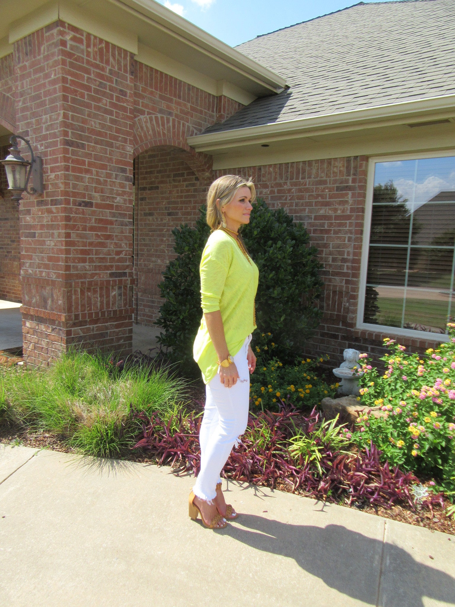 BOBI 3/4 Sleeve WALK ON THE BEACH Slub HiLo V-Neck Tunic Top