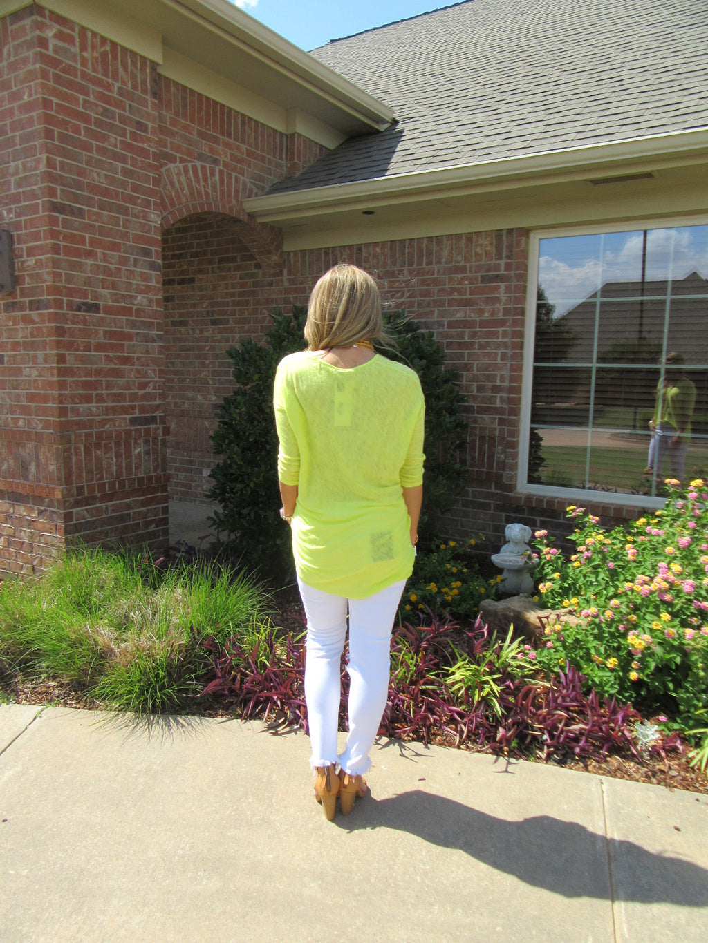 BOBI 3/4 Sleeve WALK ON THE BEACH Slub HiLo V-Neck Tunic Top