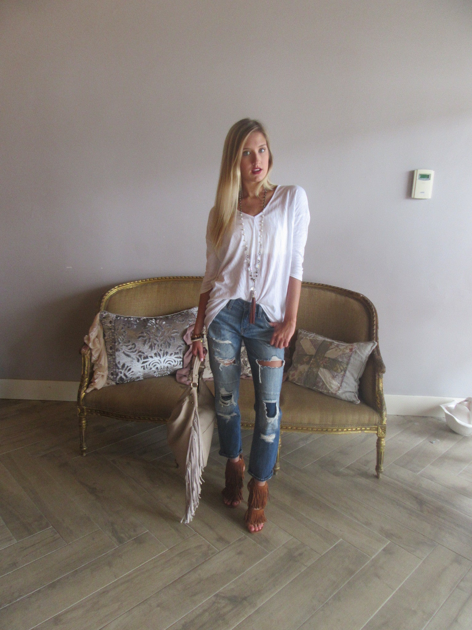 BOBI 3/4 Sleeve WALK ON THE BEACH Slub HiLo V-Neck Tunic Top