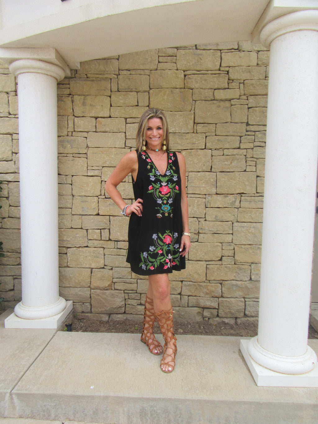 BARBADOS Floral Embroidered Linen V-Neck Pocket Dress