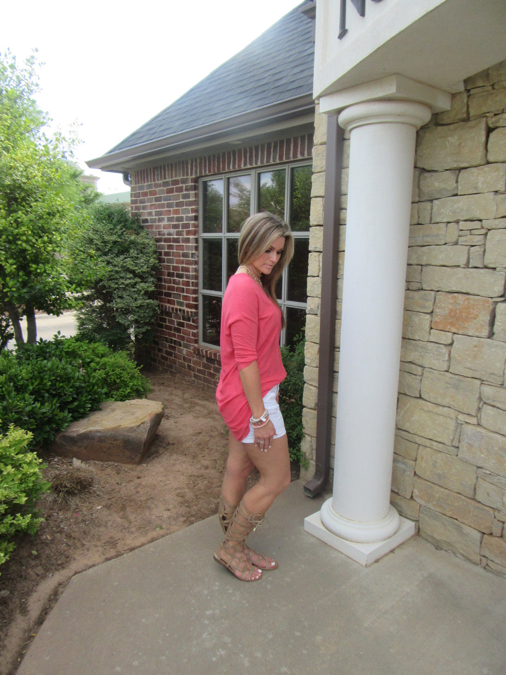 BOBI 3/4 Sleeve WALK ON THE BEACH Slub HiLo V-Neck Tunic Top