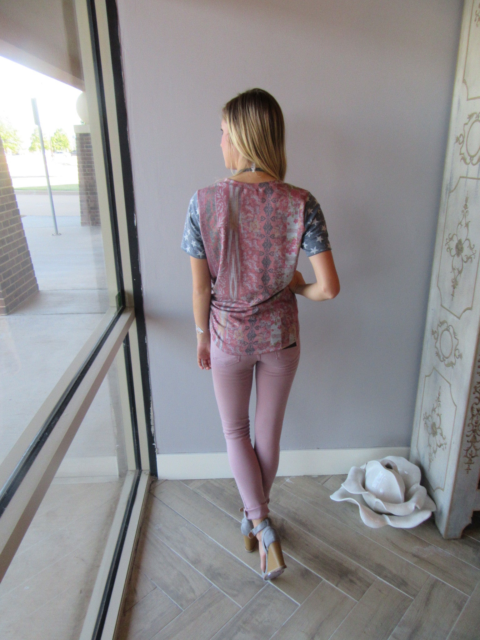 PATRIOT Vintage PatchFlag Print ScoopHem Tee Top