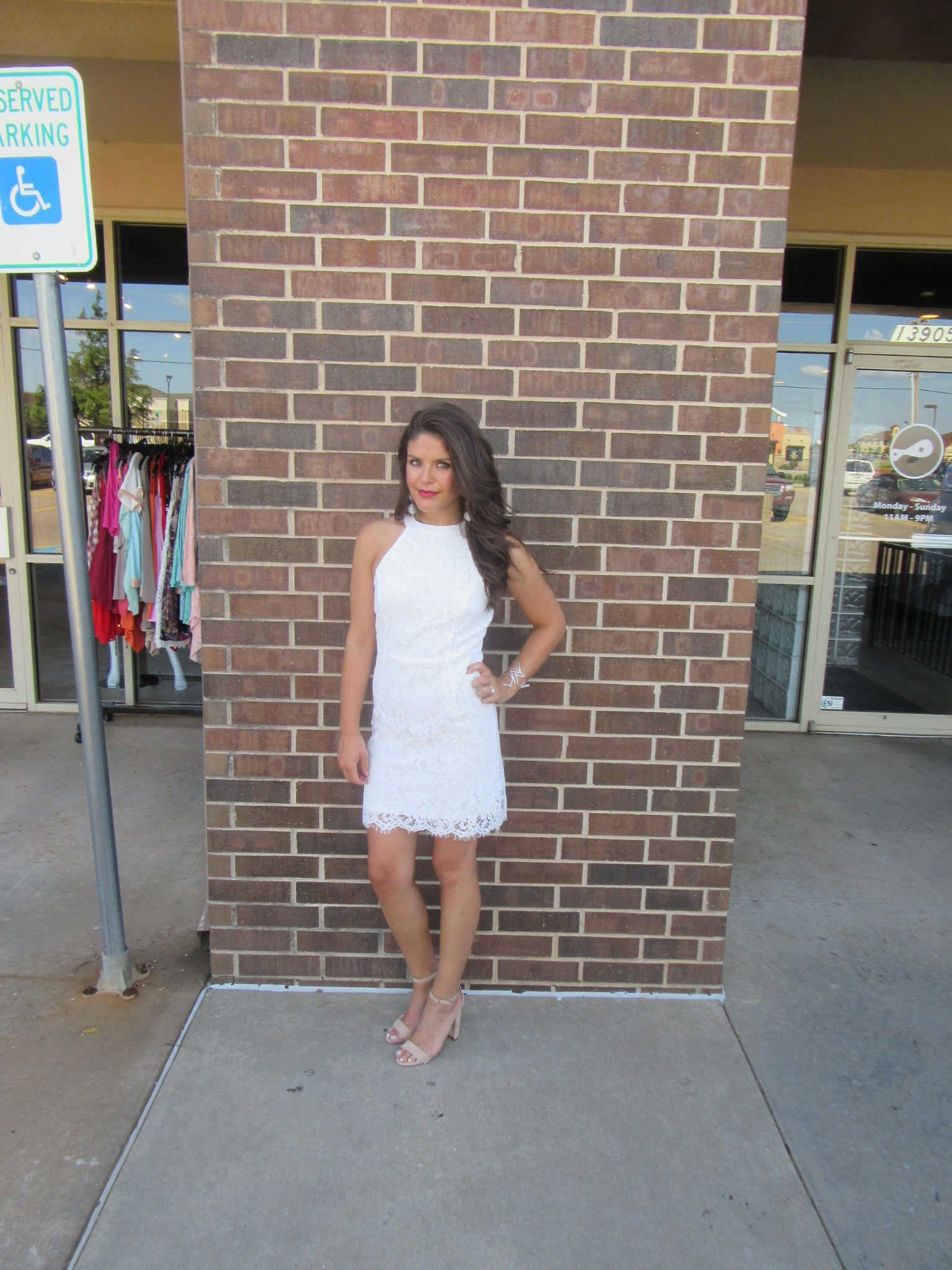 MAGNOLIA Lace HalterNeck ScallopHem Dress