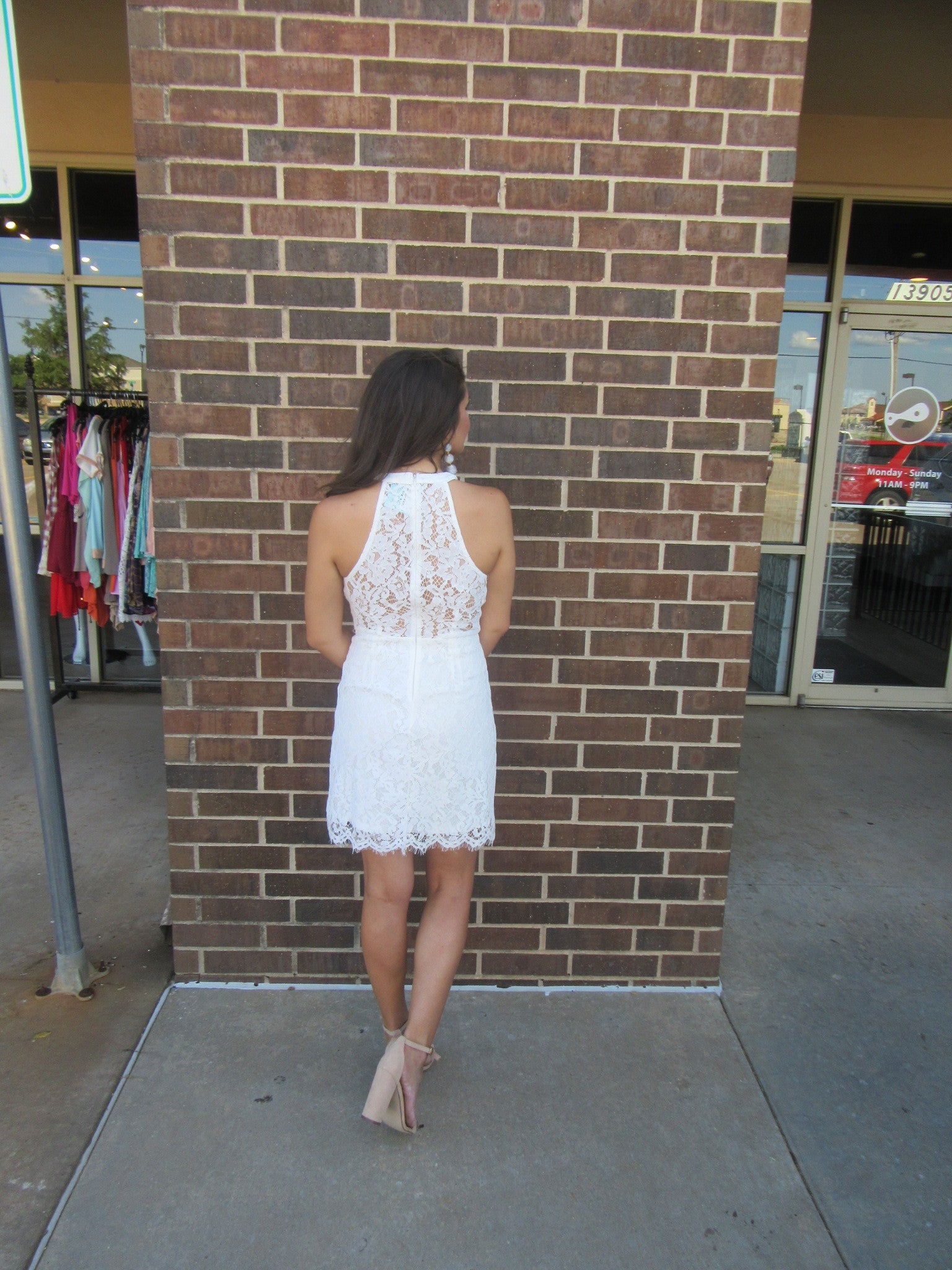 MAGNOLIA Lace HalterNeck ScallopHem Dress