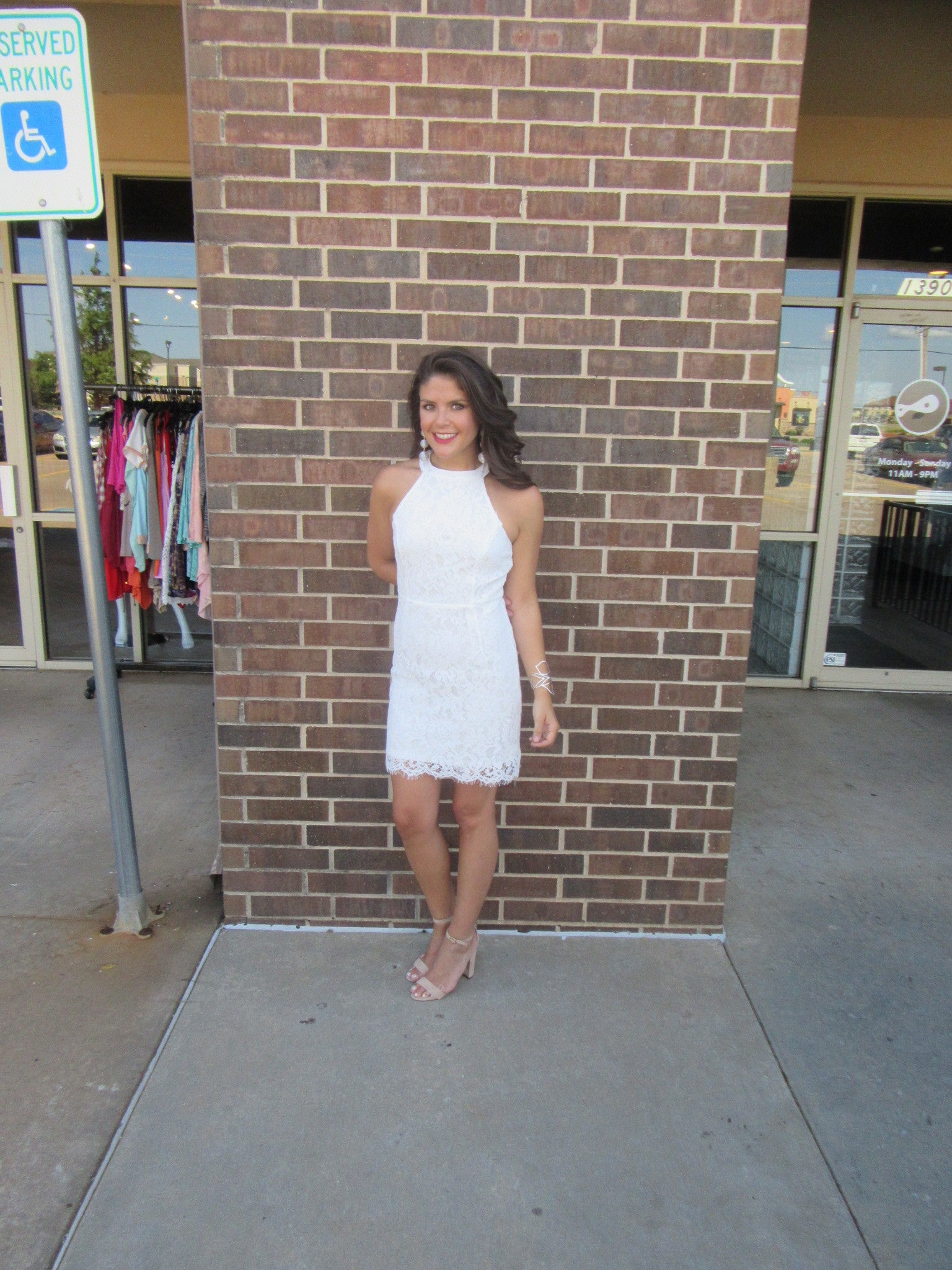 MAGNOLIA Lace HalterNeck ScallopHem Dress