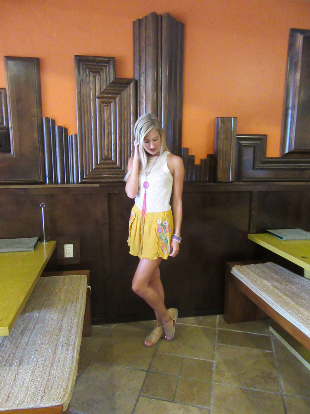 LOVE FERN Embroidered Floral Ruffle Shorts