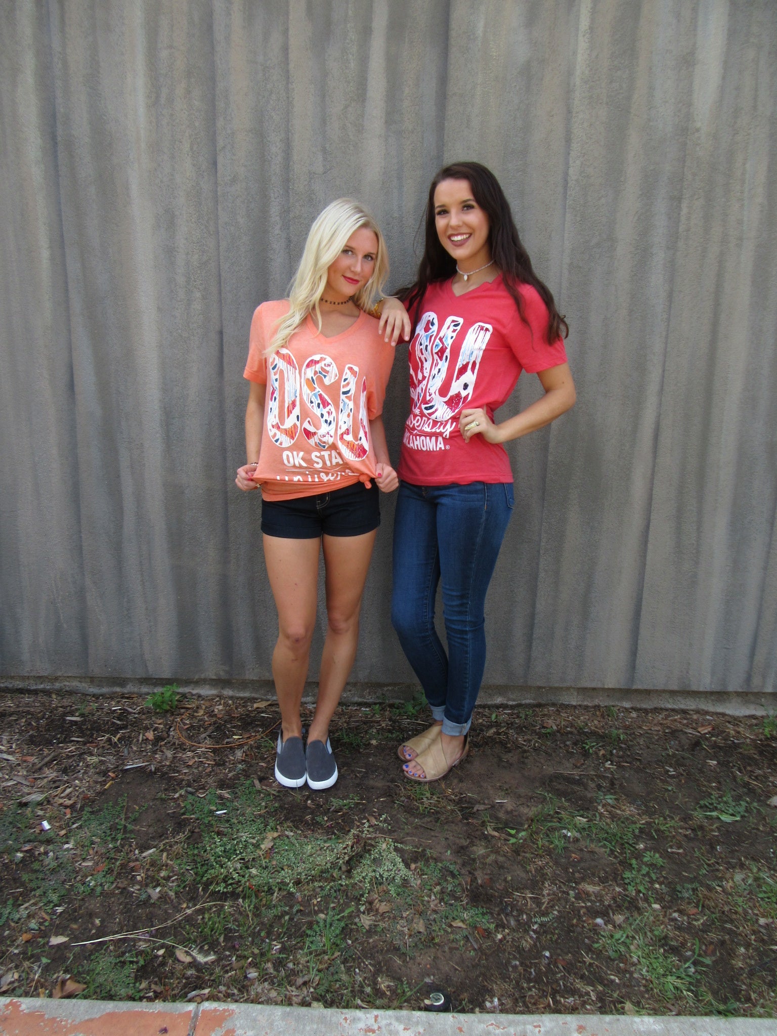CALAMITY JANE TriBlend BALI IKAT Logo V-Neck Tee Top