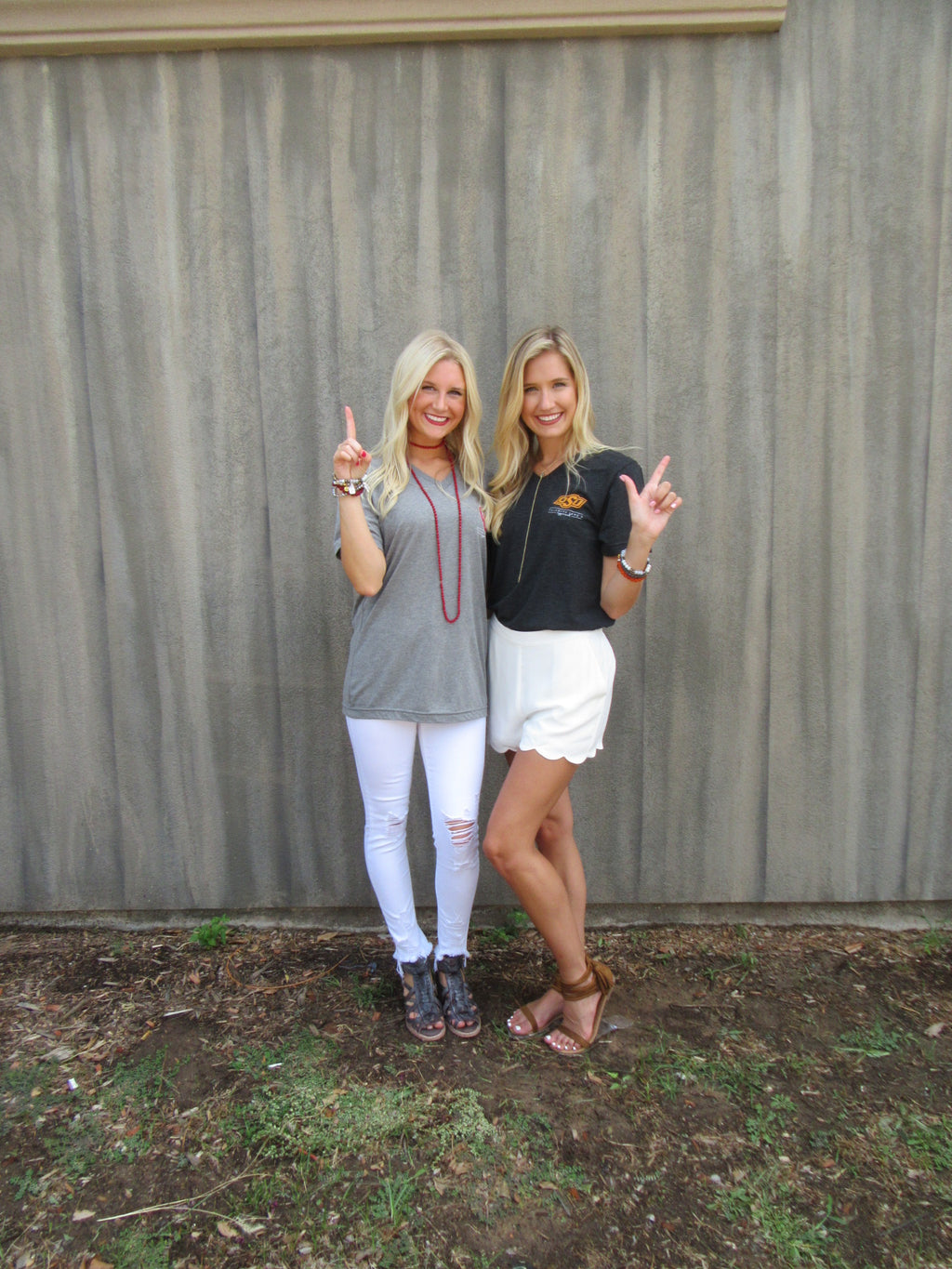 HOME OF THE COWBOYS Logo Back V-Neck Triblend Tee Top