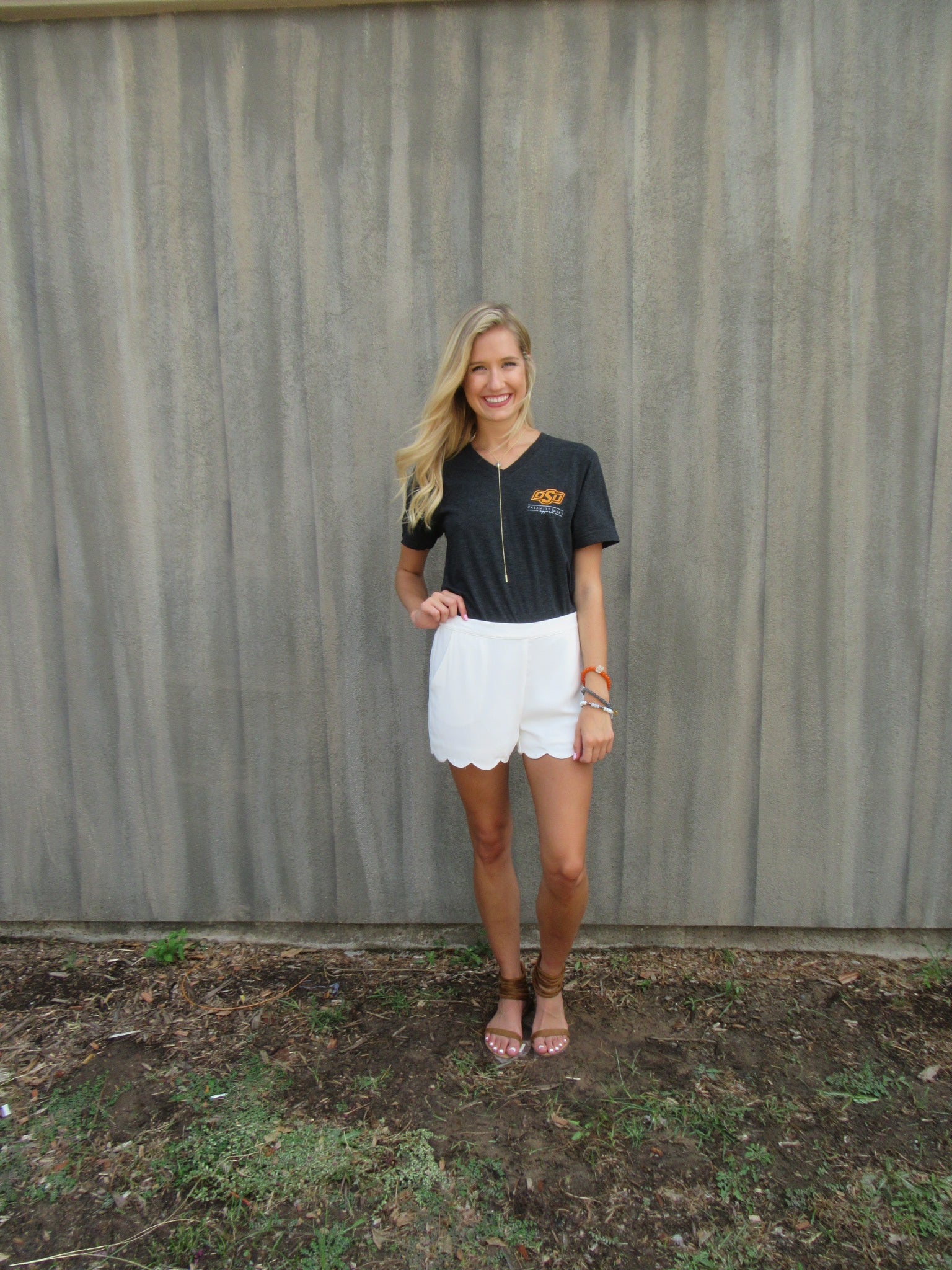 HOME OF THE COWBOYS Logo Back V-Neck Triblend Tee Top