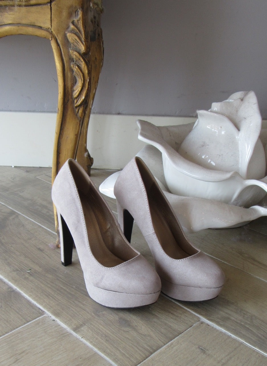 JESSICA Platform RoundToe Pumps Shoes