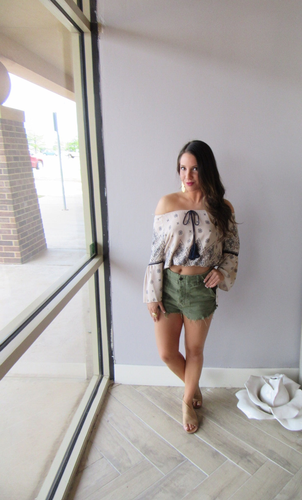 HOLDING BACK BandanaPrint OffShoulder Smock Bottom Top