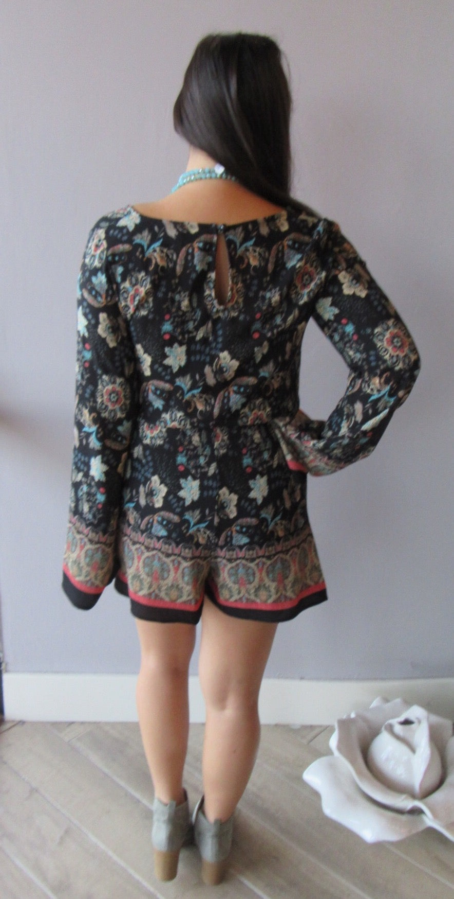 PROSPECT Paisley BorderPrint BellSleeve Short Romper