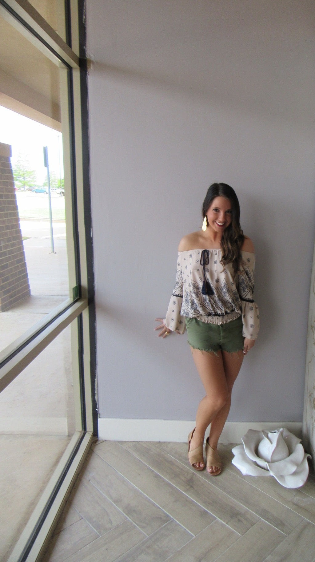 HOLDING BACK BandanaPrint OffShoulder Smock Bottom Top