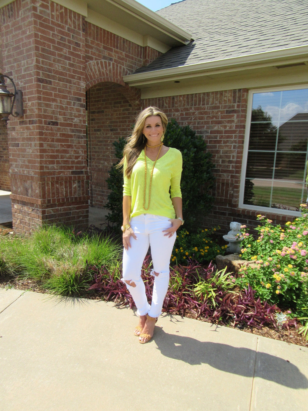 BOBI 3/4 Sleeve WALK ON THE BEACH Slub HiLo V-Neck Tunic Top