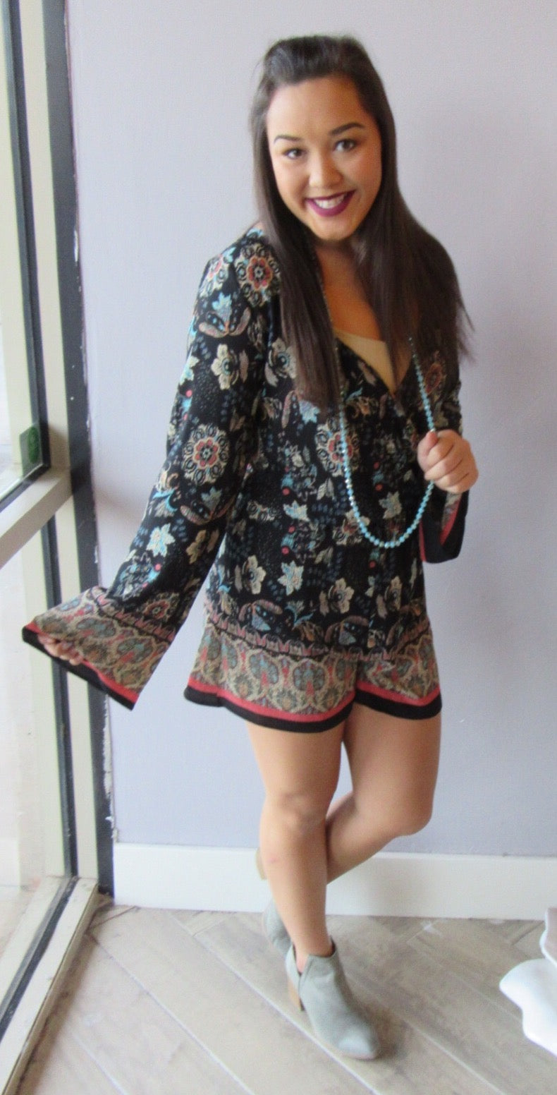PROSPECT Paisley BorderPrint BellSleeve Short Romper