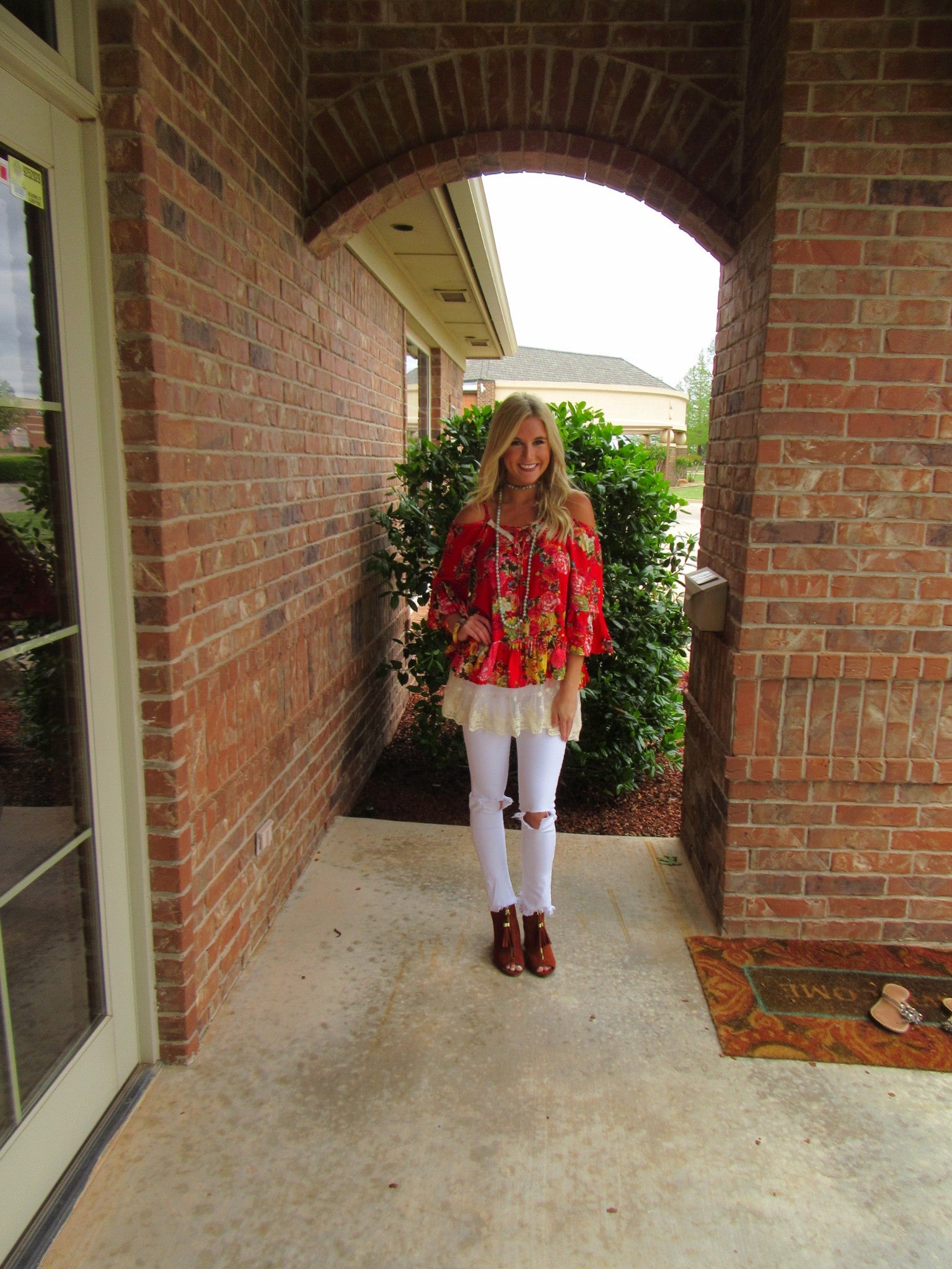 LOVE RUNS OUT LaceUp Floral LaceHem Tunic Top