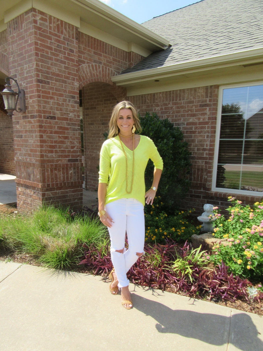 BOBI 3/4 Sleeve WALK ON THE BEACH Slub HiLo V-Neck Tunic Top