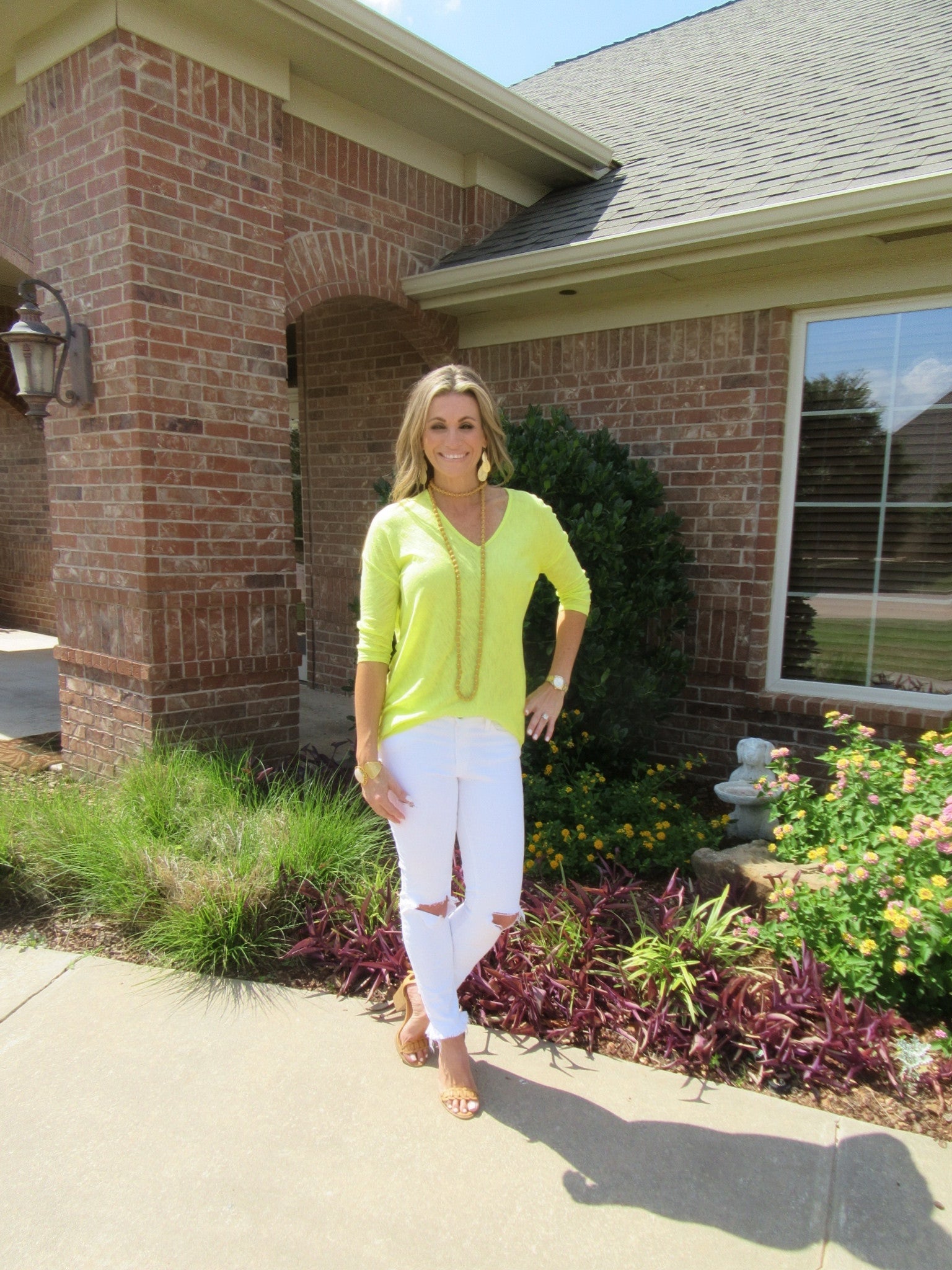 BOBI 3/4 Sleeve WALK ON THE BEACH Slub HiLo V-Neck Tunic Top