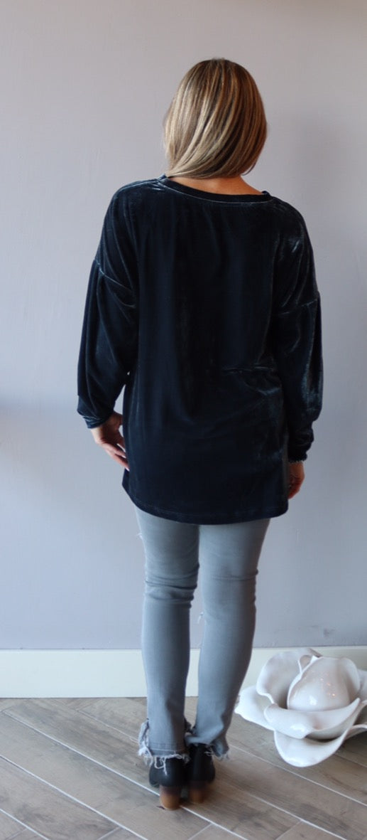 TOTAL ECLIPSE Velvet DropShoulder LongLeeve CrewNeck Top