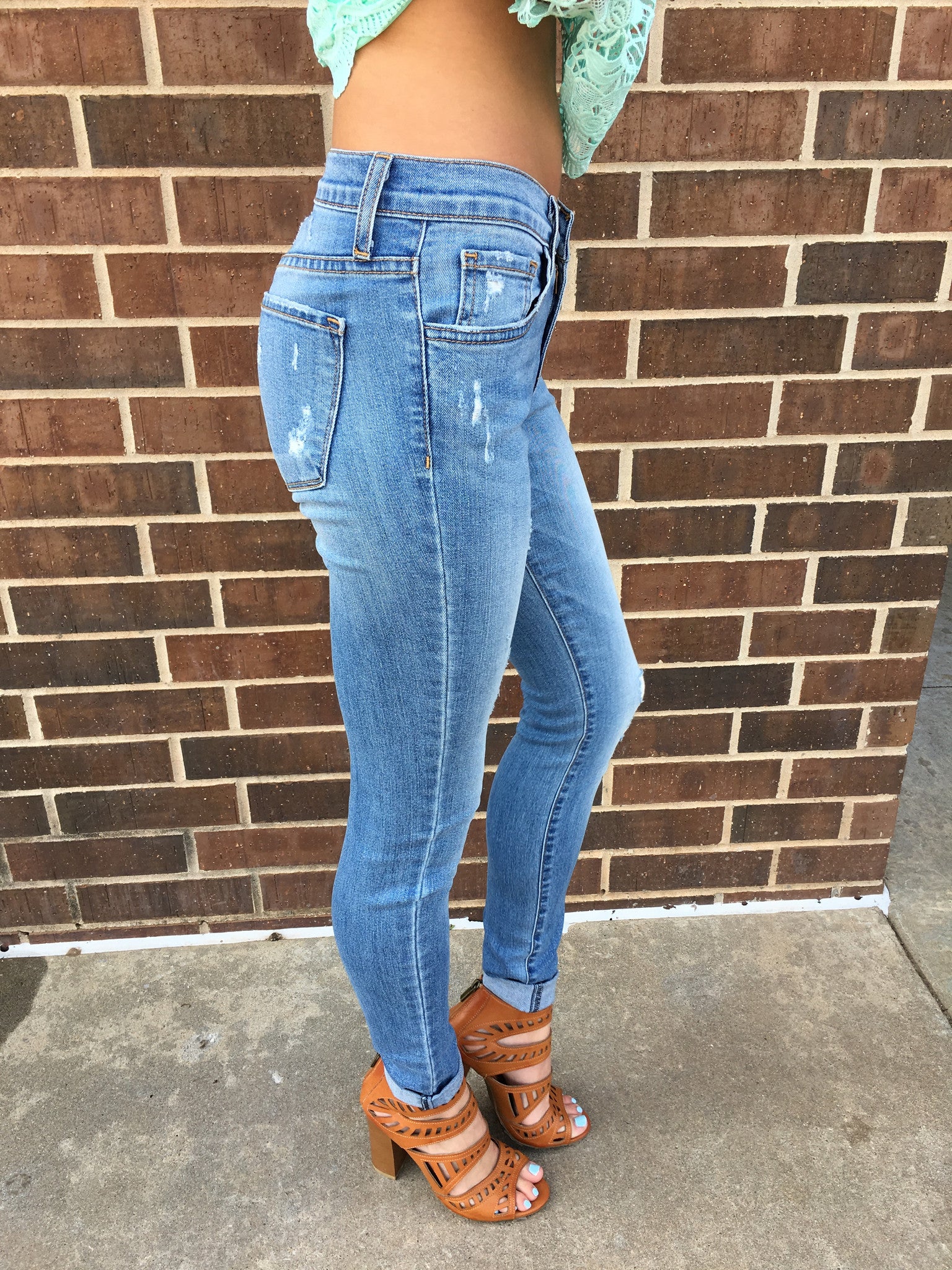 FLYING MONKEY Midrise AGED INDIGO Vintage RollUp Skinny Jean