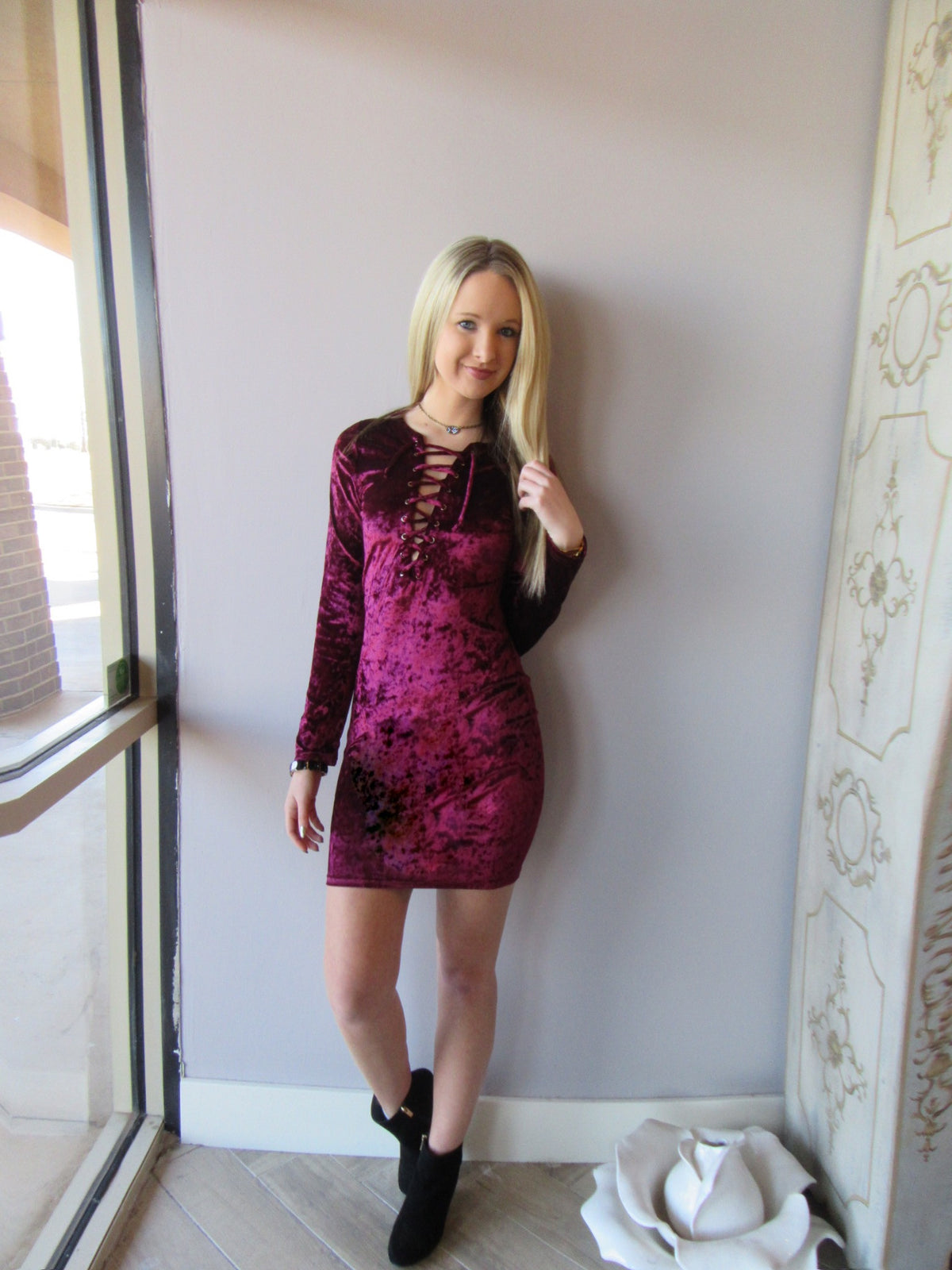 STRAIGHT UP Velvet LaceUp Neck Bodycon Dress
