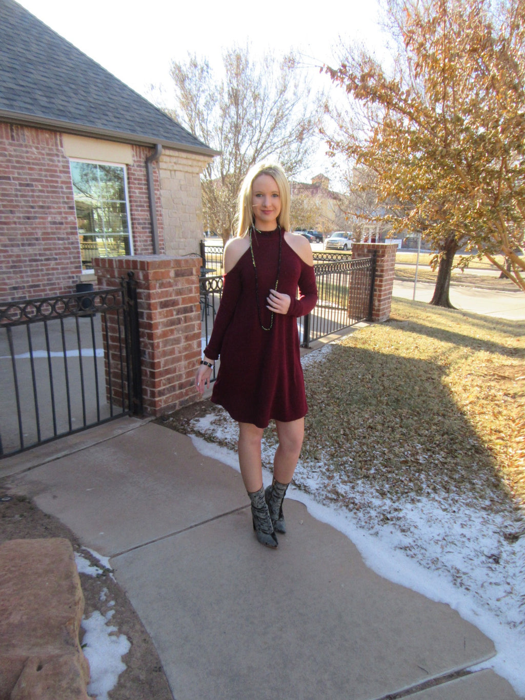 UNITED Knit ColdShoulder MockNeck Dress w/Pockets