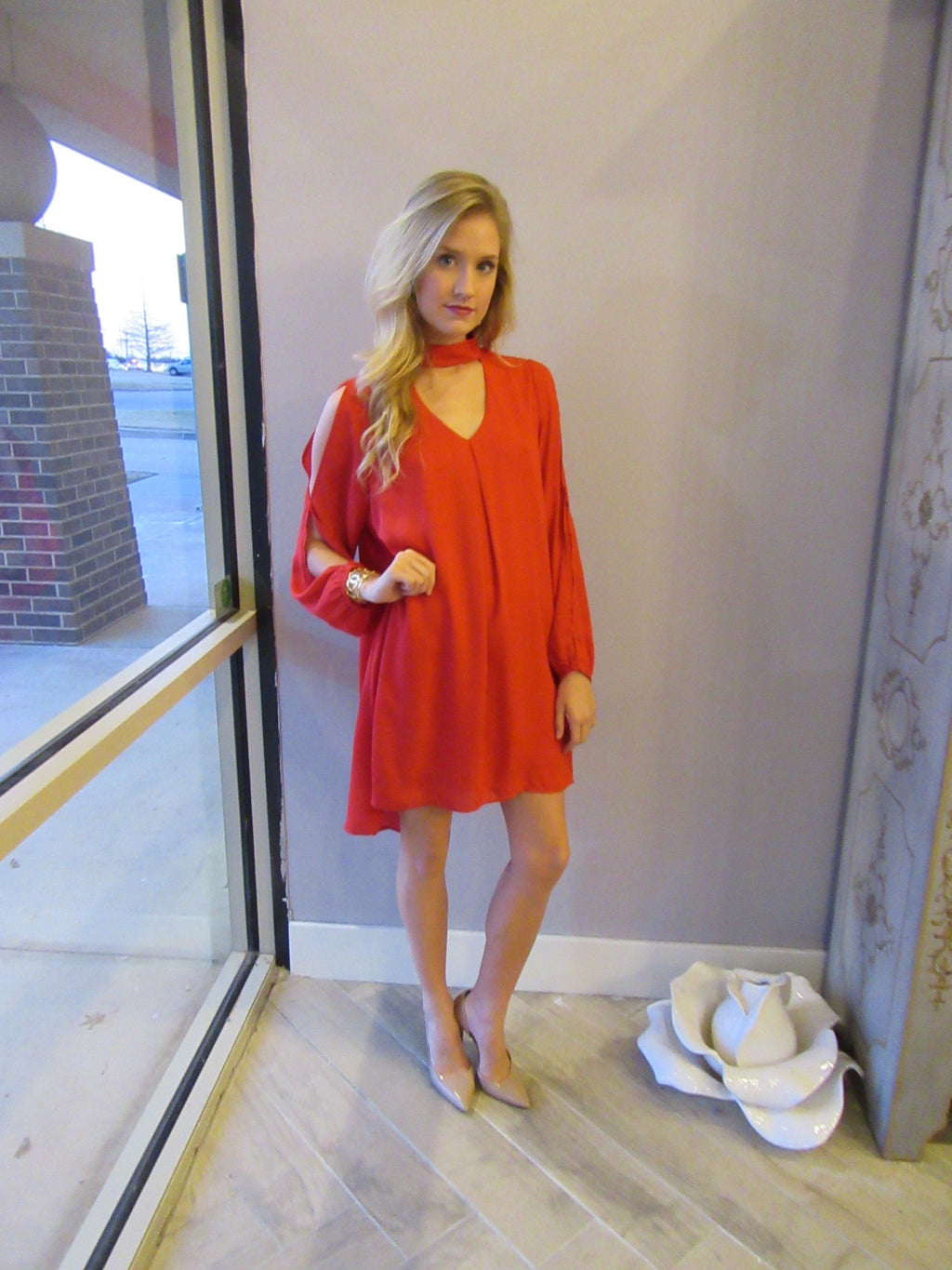 Mittoshop GREAT EXPECTATIONS Cutout Choker Neck Chiffon Slit Sleeve Dress