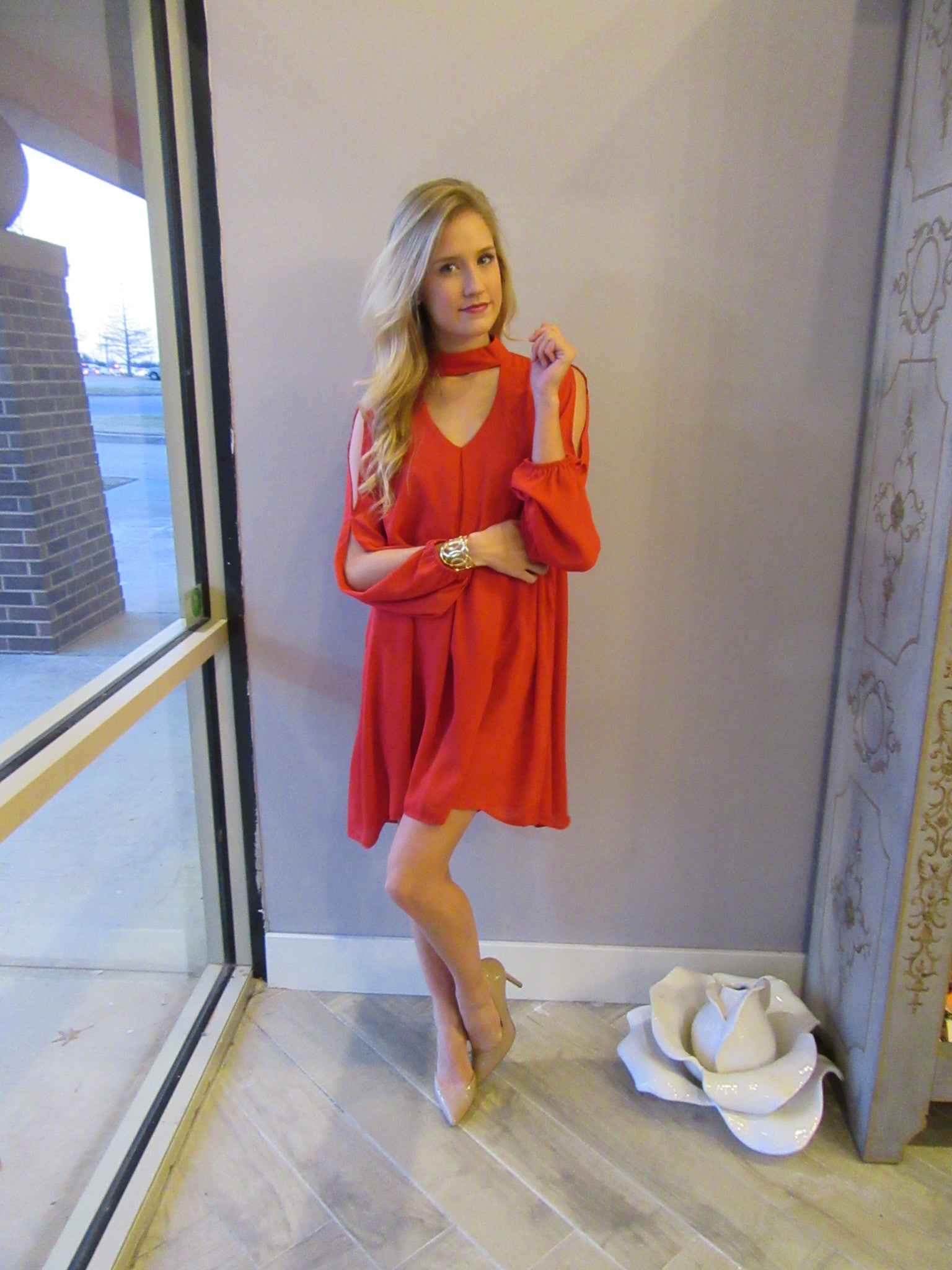 Mittoshop GREAT EXPECTATIONS Cutout Choker Neck Chiffon Slit Sleeve Dress