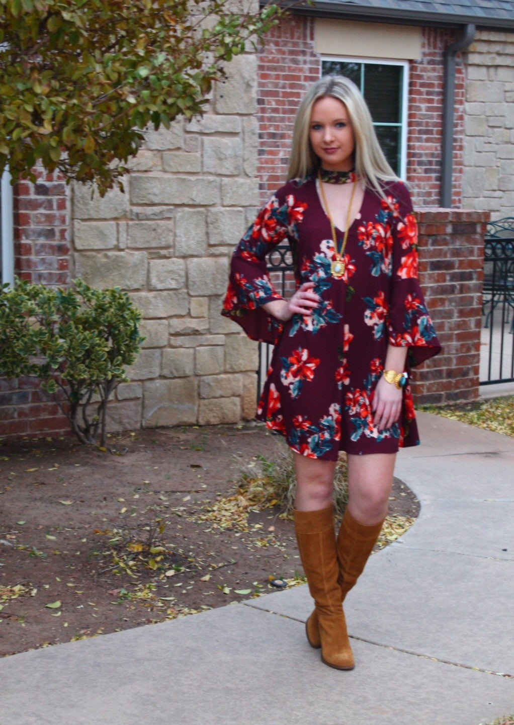 HONOR Floral Cutout V-Neck Sheath Dress