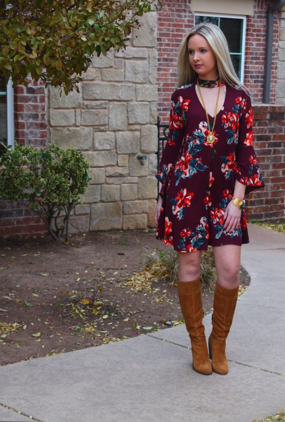 HONOR Floral Cutout V-Neck Sheath Dress