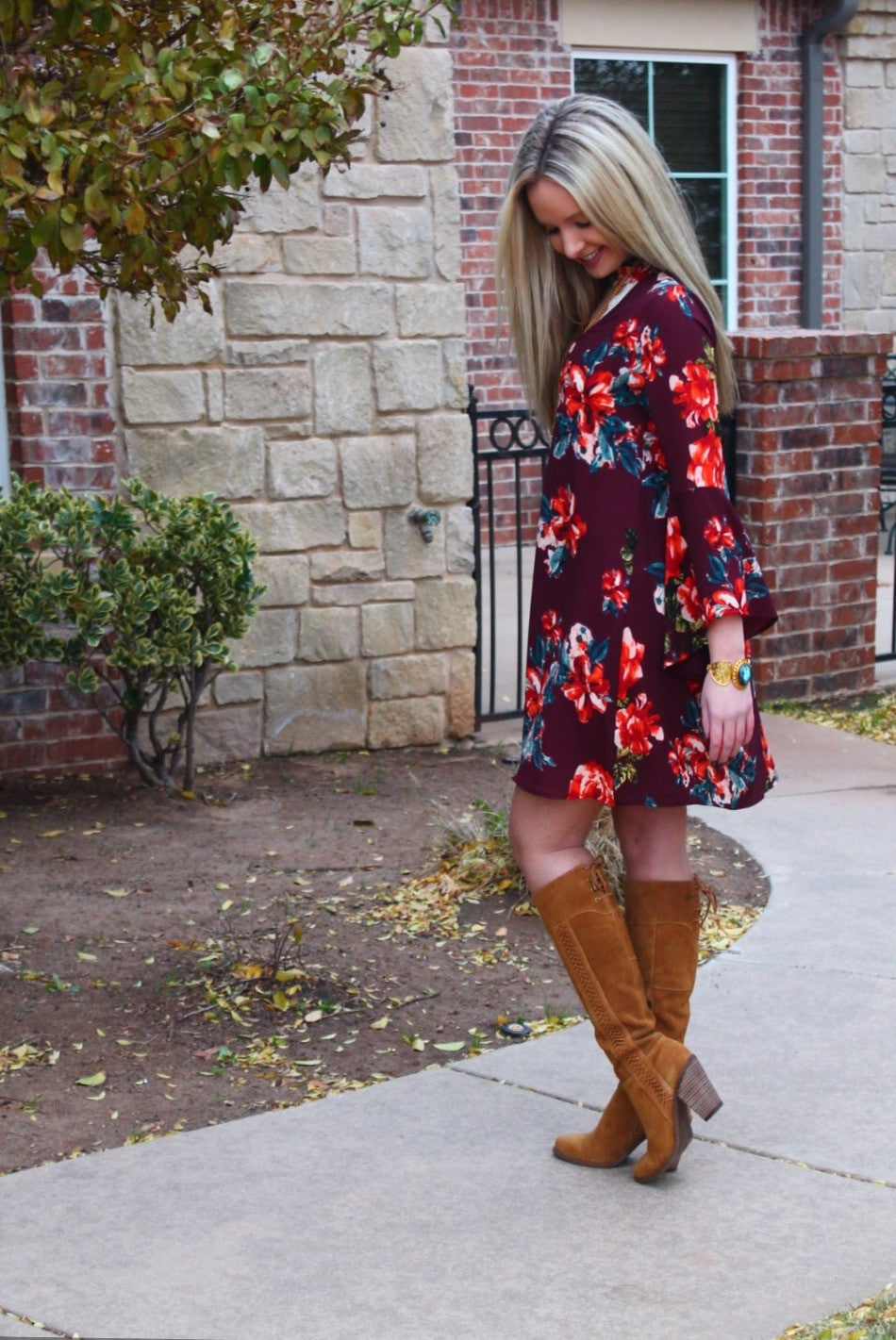 HONOR Floral Cutout V-Neck Sheath Dress