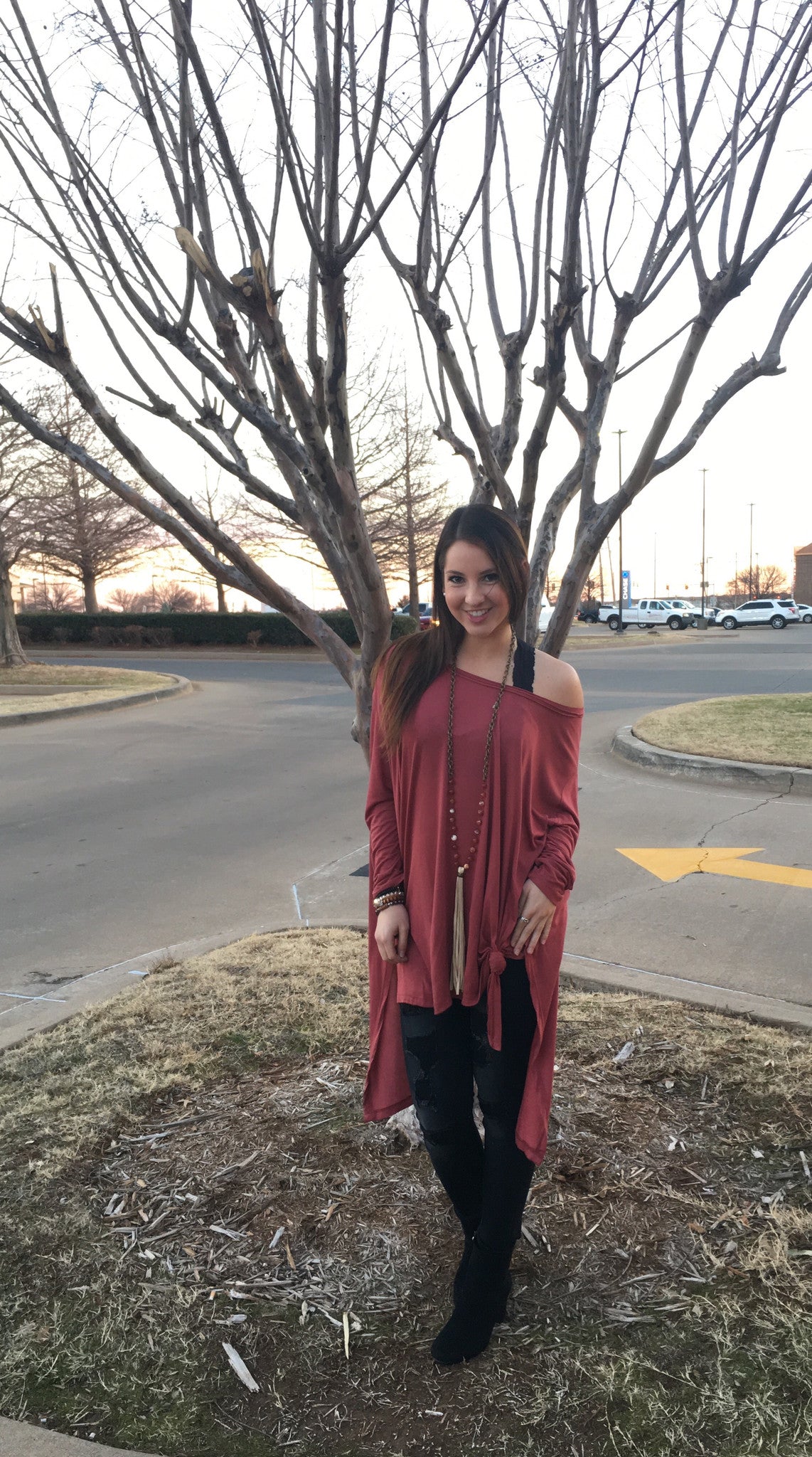 BREWSTER HiLo Oversize Knot Bottom Jersey Top