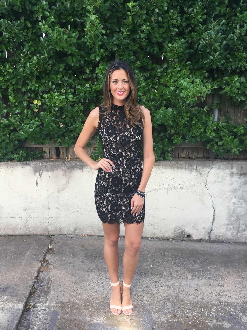 ATHENA Scallop Lace OpenBack BodyCon Dress