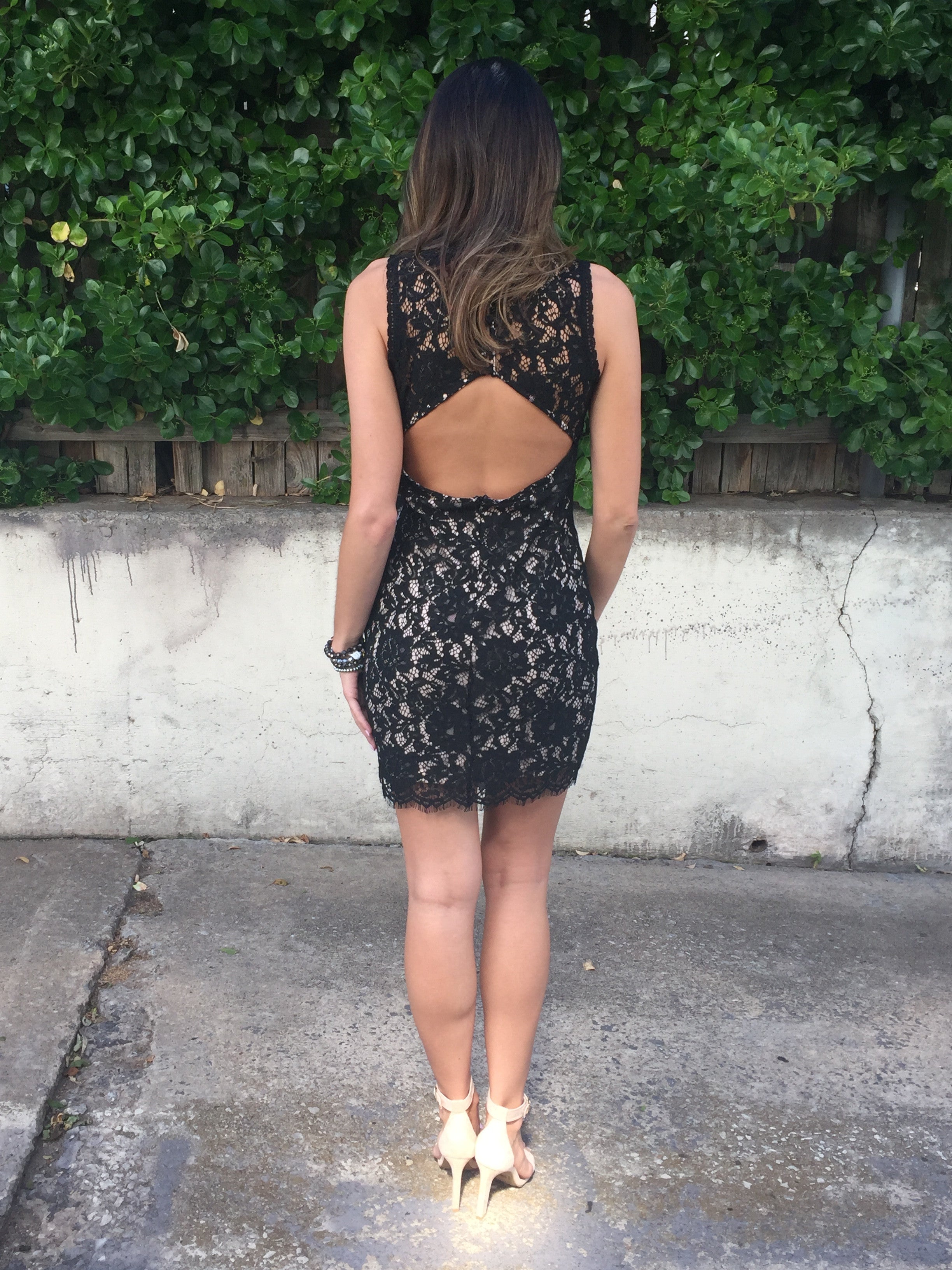 ATHENA Scallop Lace OpenBack BodyCon Dress