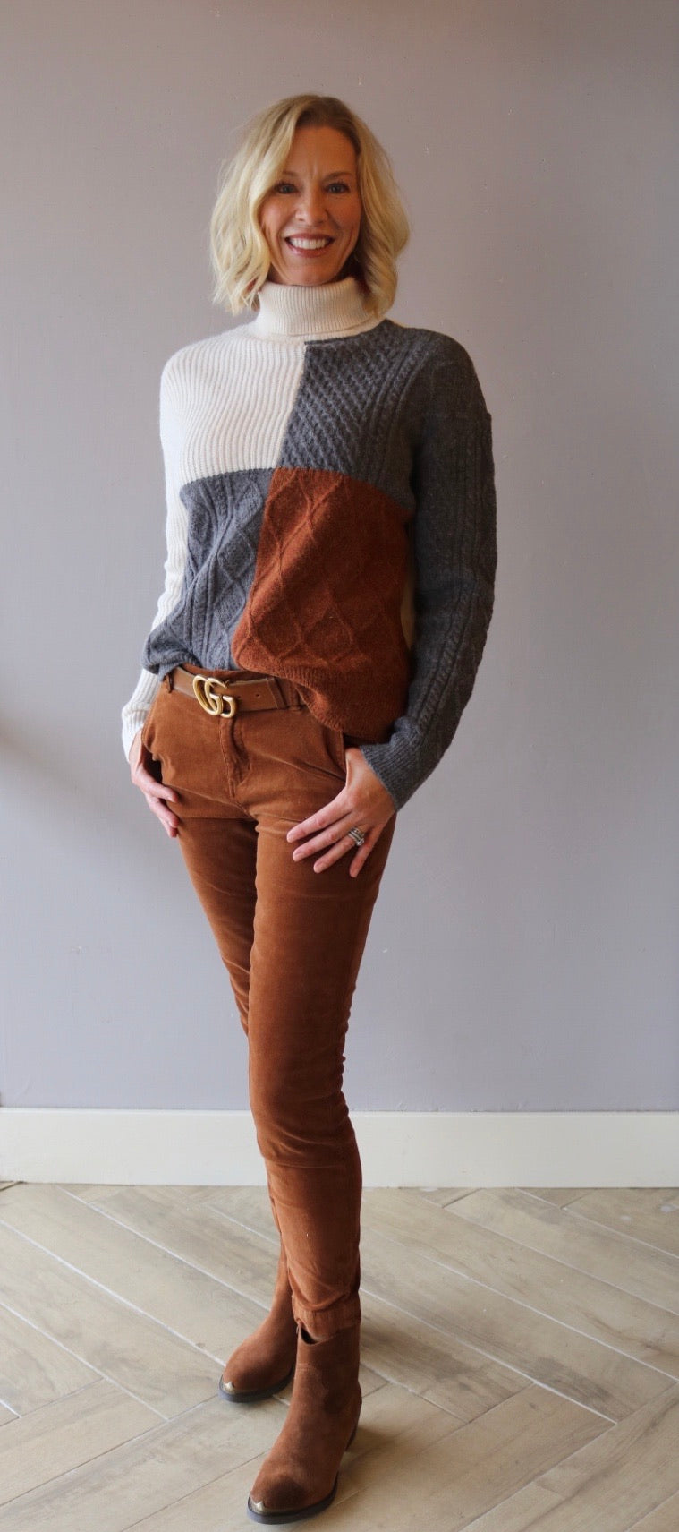 EMANATE ColorBlock CableKnit TurtleNeck Sweater Top