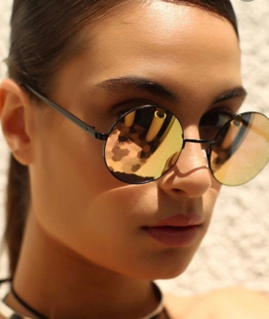 Quay Eyeware Australia - Invader Sunglasses in Black/Blue Mirror – DARK DIVA