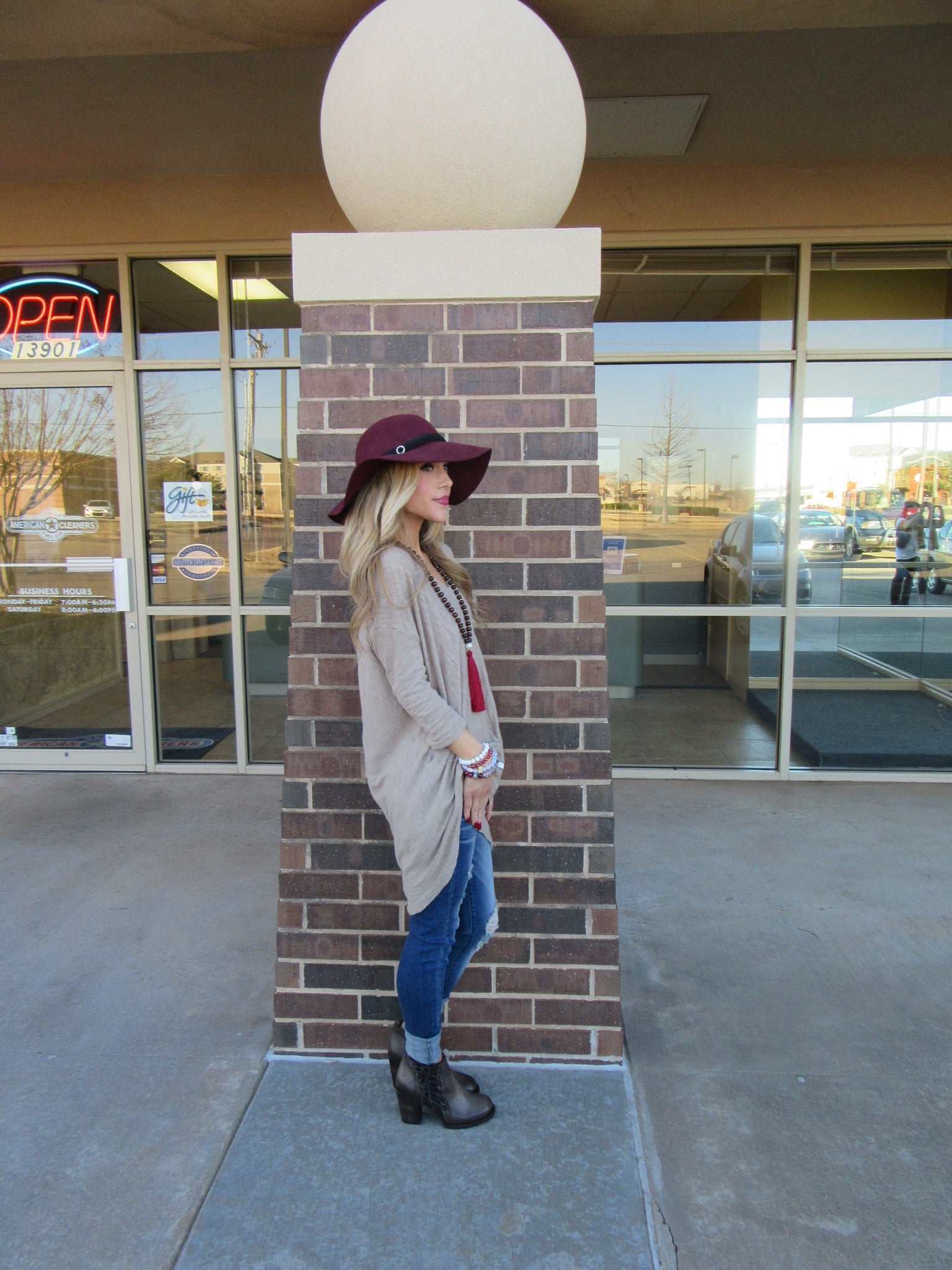 BOBI 3/4 Sleeve WALK ON THE BEACH Slub HiLo V-Neck Tunic Top