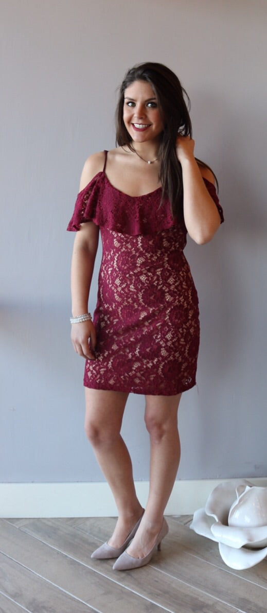SHEBA Lace ColdShoulder BodyCon Dress