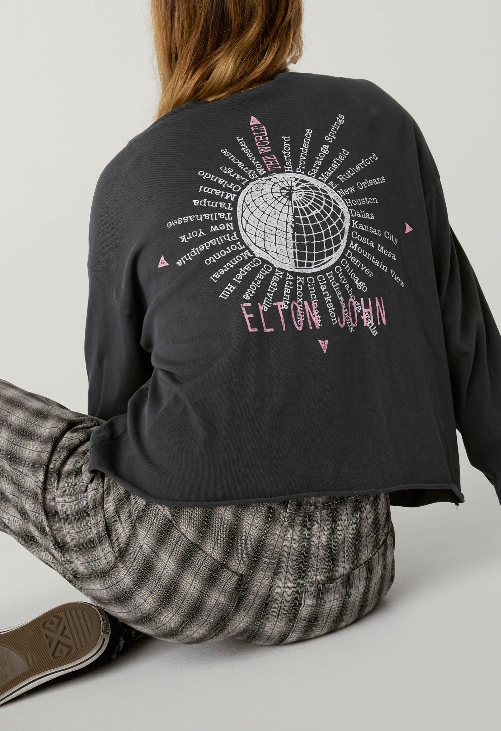 DAYDREAMER World Tour ELTON JOHN Long Sleeve Crop Tee Top