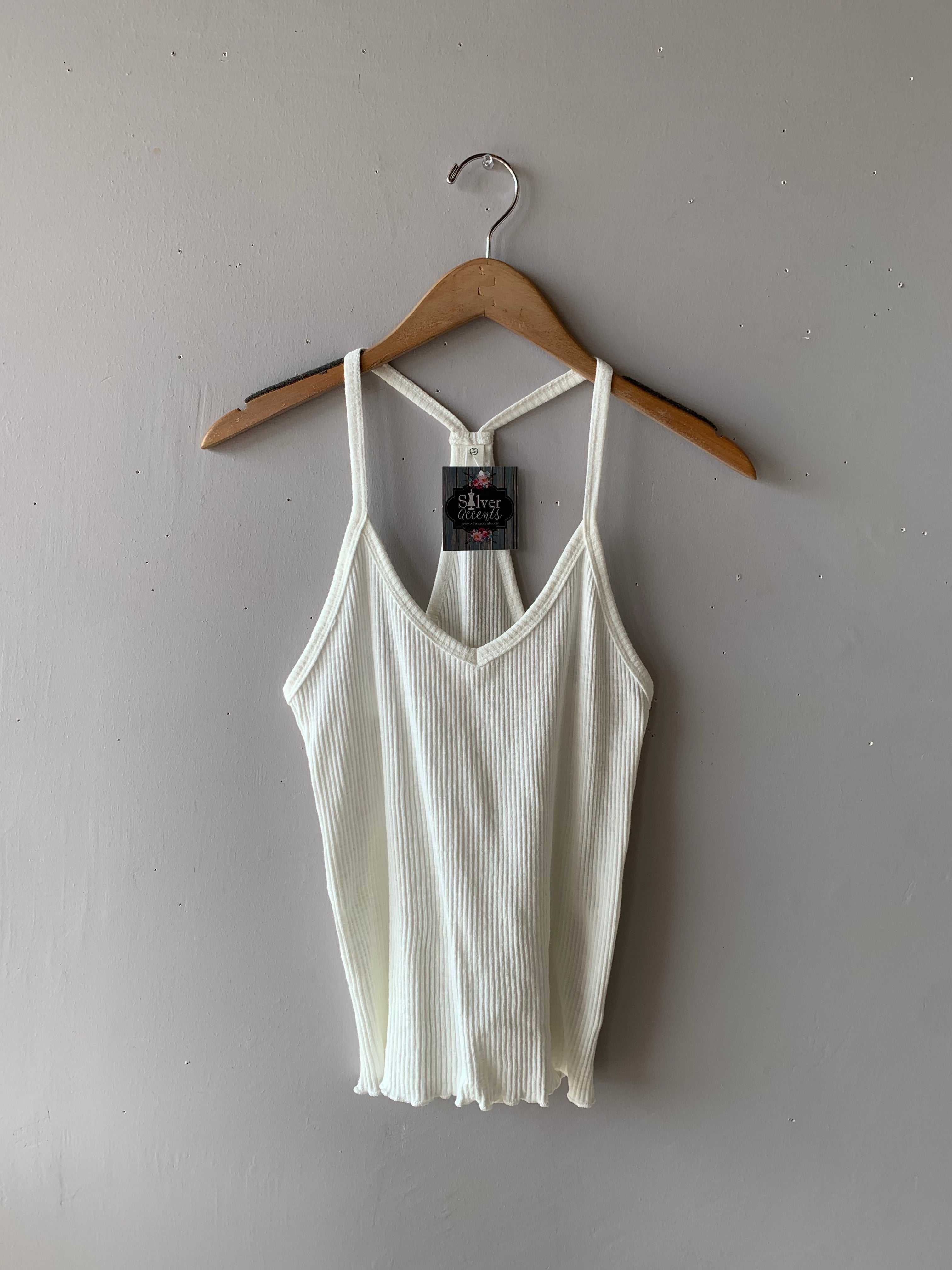 MEDIATE V-Neck RacerBack LettuceHem Tank Top
