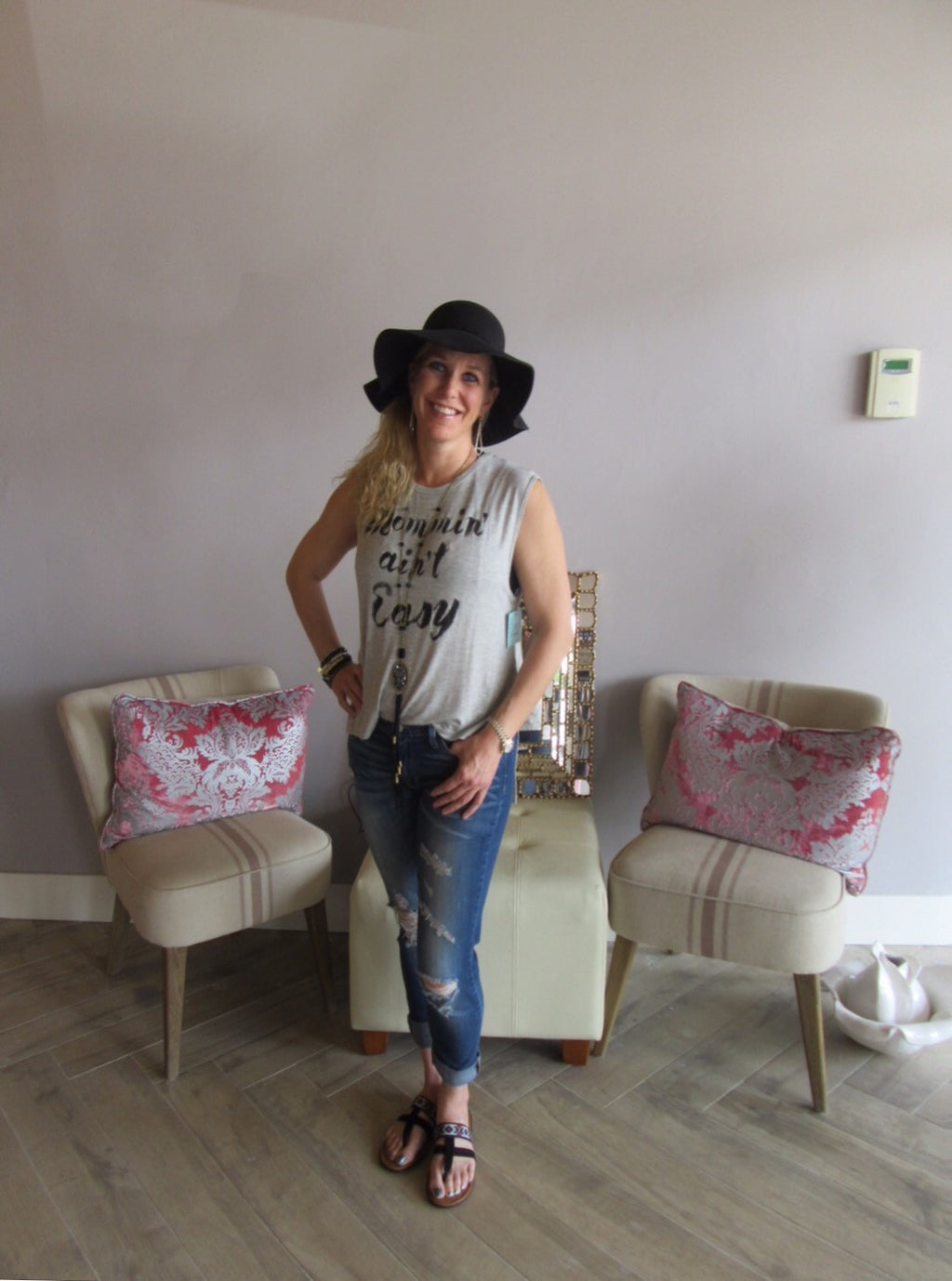 MOMMIN' AIN'T EASY HiLo Graphic Tank Top