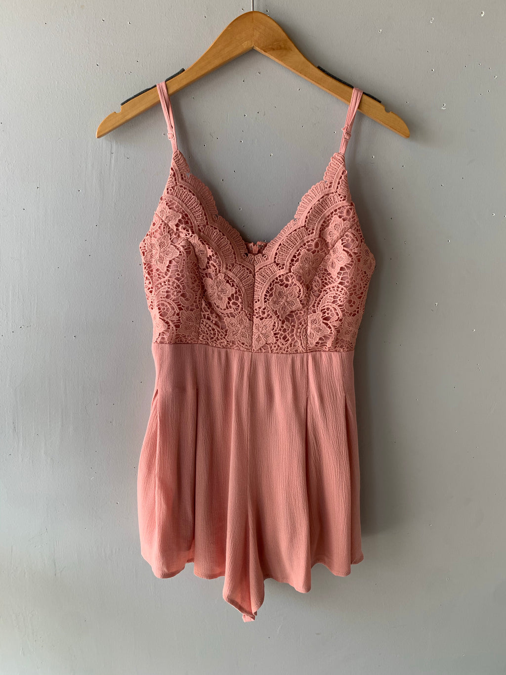 WISHLIST APPAREL OPTIC Lace Bodice Cross Back PleatShort Romper