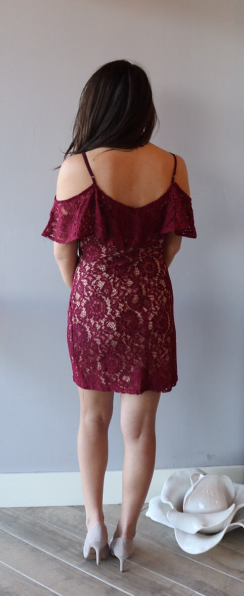 SHEBA Lace ColdShoulder BodyCon Dress