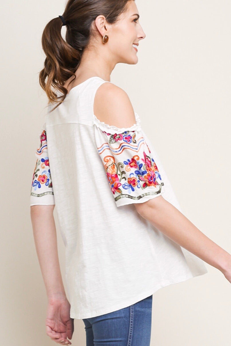 WONDERWALL Embroidered Floral Sleeve Cold Shoulder Knit Top