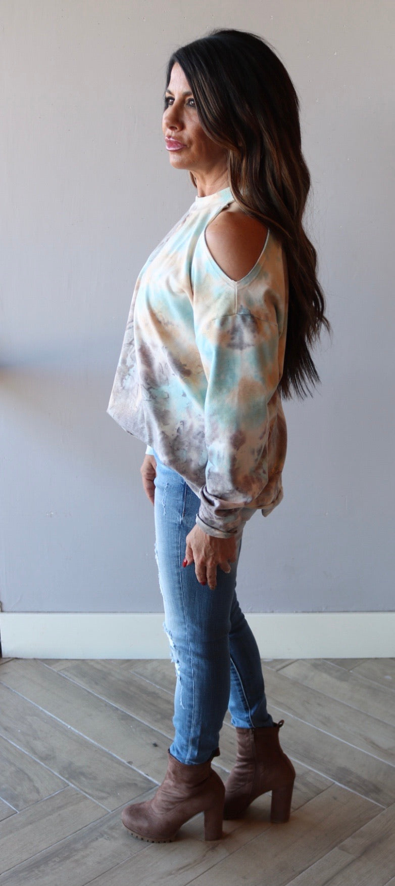 FEATURE TieDye ColdShoulder Knit Tunic Top