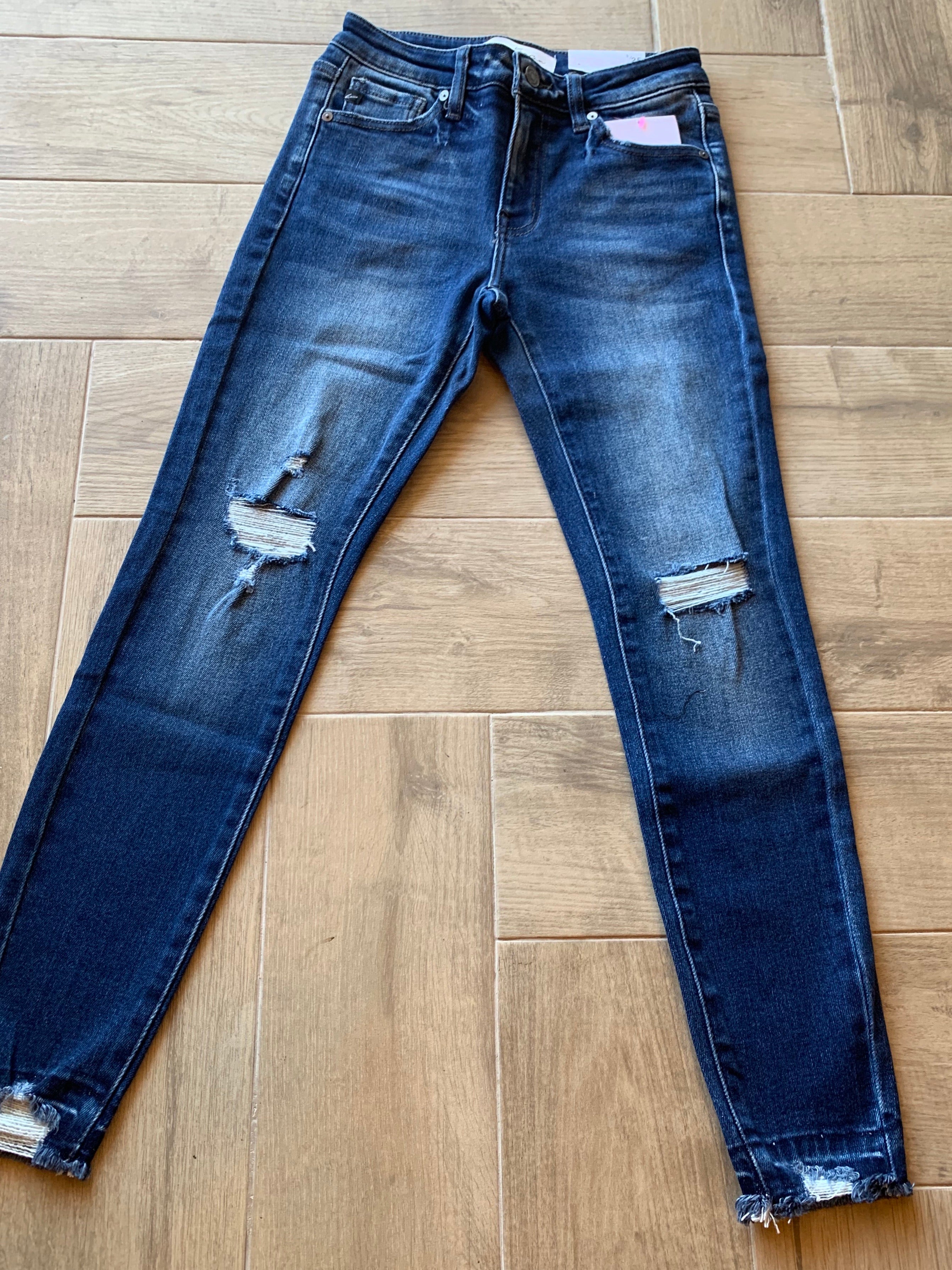 KANCAN MidRise RIALTO Distressed Ankle Skinny Jeans